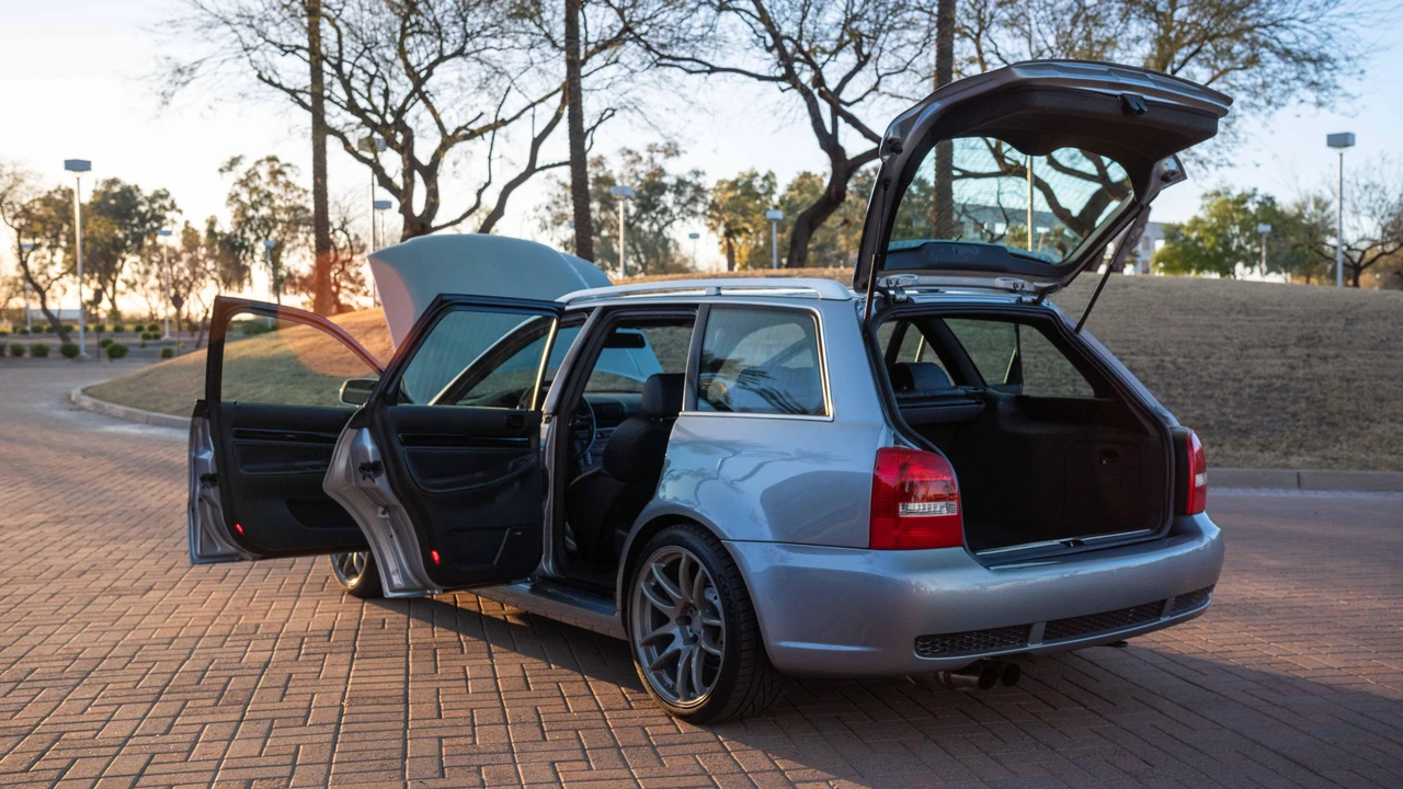 2001 Audi B5 RS4 Avant - Image 24 of 31