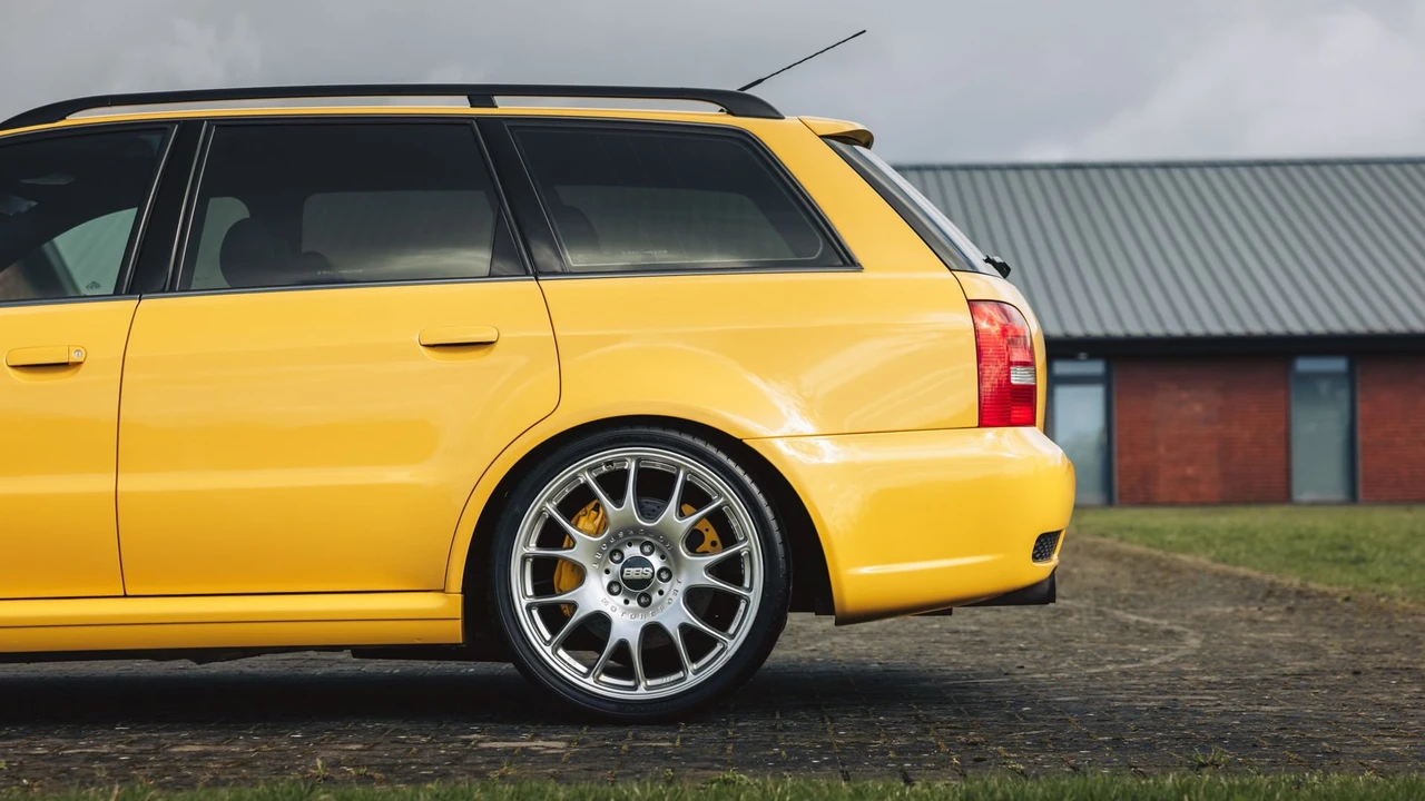 2001 Audi B5 RS4 Avant - Image 24 of 31
