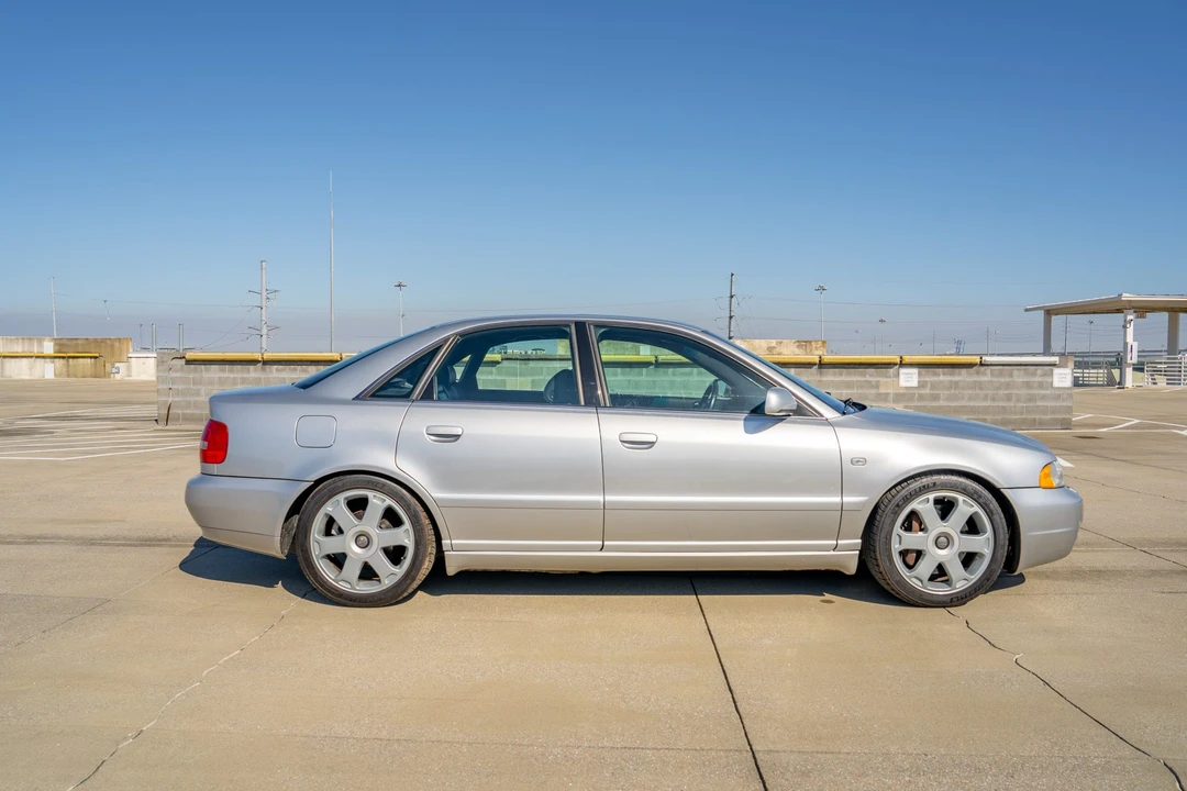 2001 Audi B5 S4 - Image 9 of 31