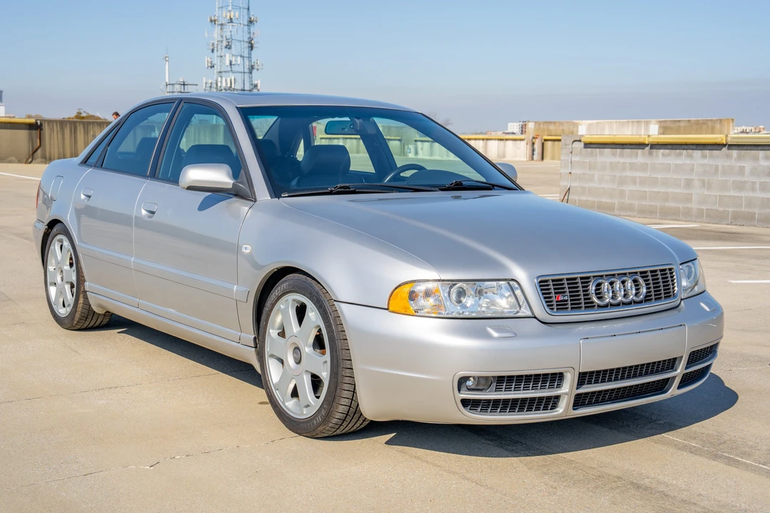 2001 Audi B5 S4 - Image 8 of 31