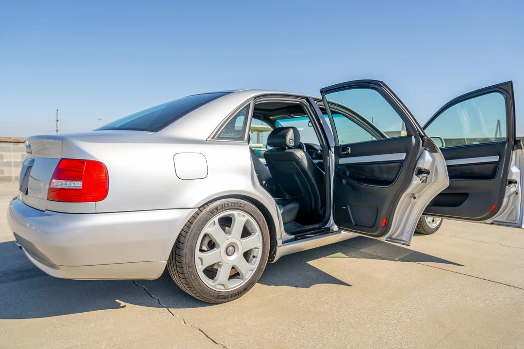 2001 Audi B5 S4 - Image 14 of 31
