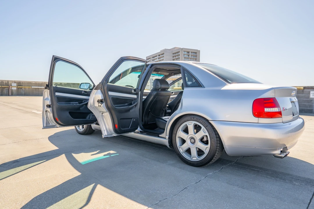 2001 Audi B5 S4 - Image 19 of 31