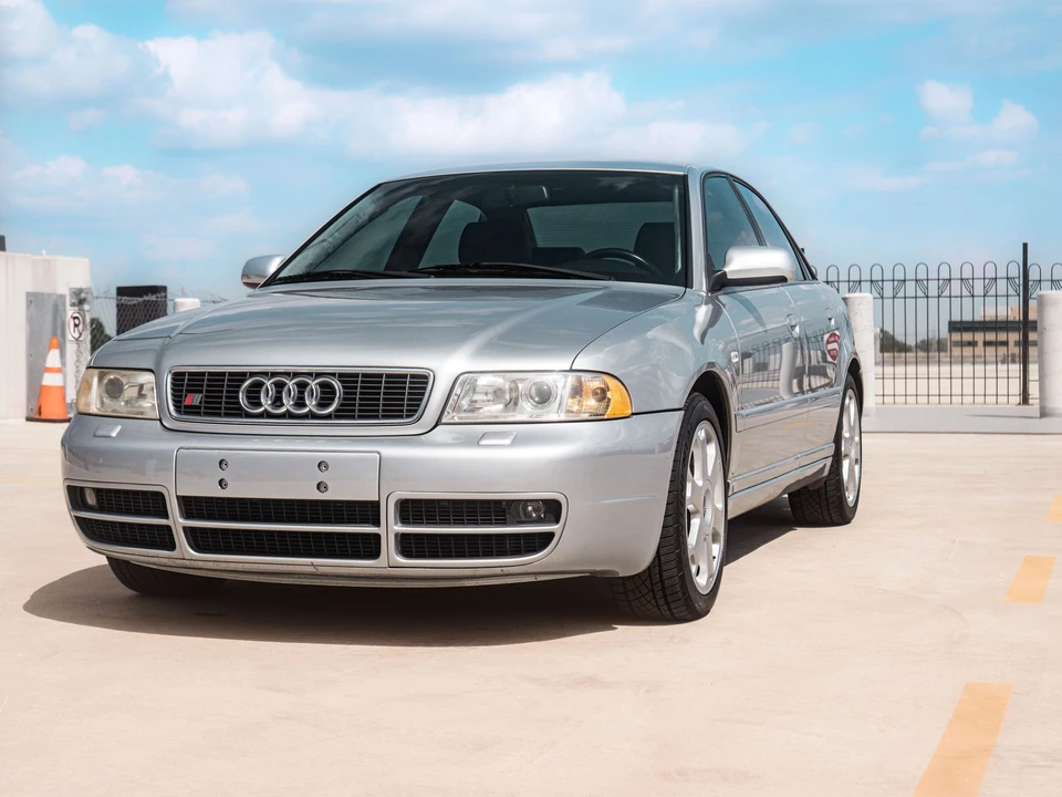 2001 Audi B5 S4 - Image 2 of 31