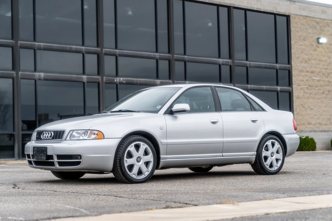 2001 Audi B5 S4 - Image 2 of 31