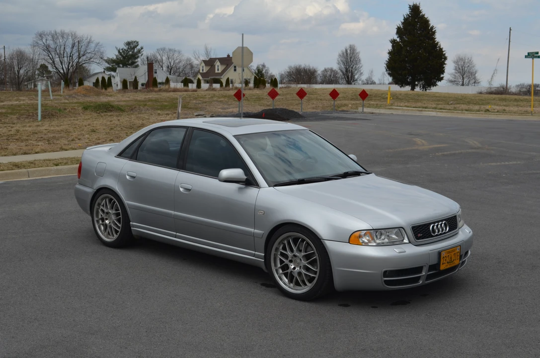 2001 Audi B5 S4 - Image 2 of 31