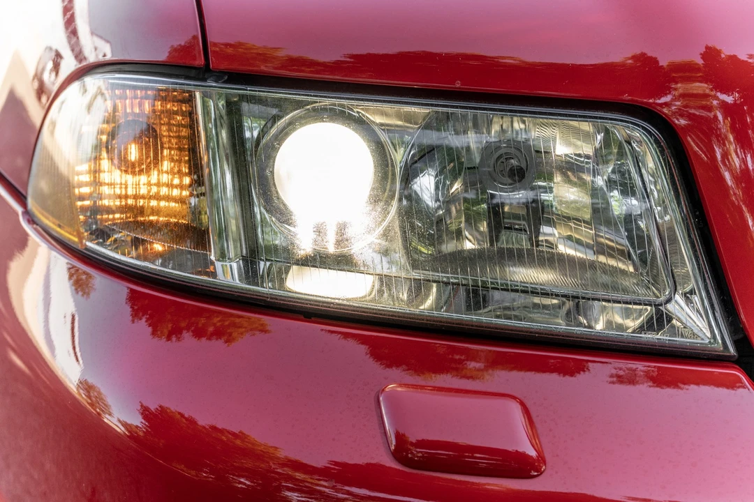 2001 Audi B5 S4 - Image 12 of 31