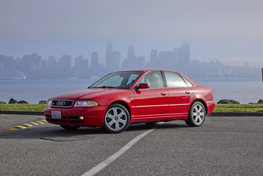 2001 Audi B5 S4 - Image 2 of 31