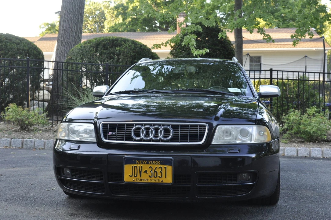2001 Audi B5 S4 - Image 9 of 31