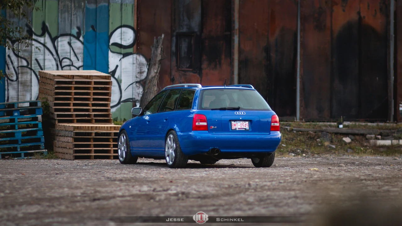 2001 Audi B5 S4 - Image 7 of 31