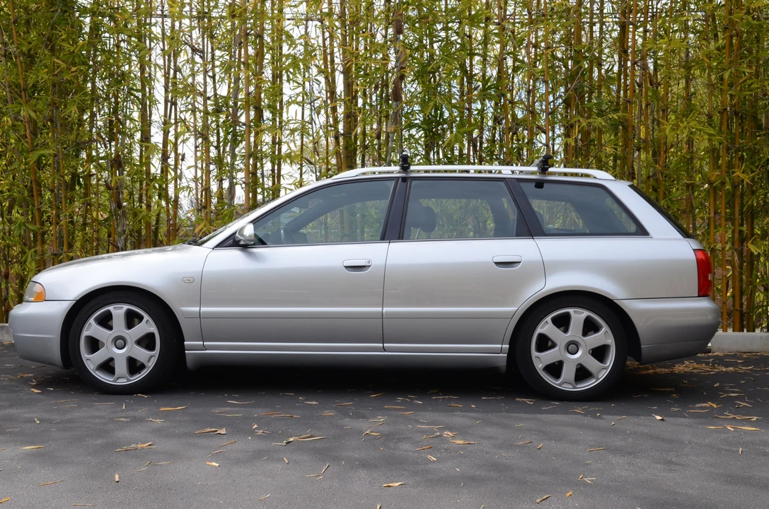 2001 Audi B5 S4 - Image 2 of 31