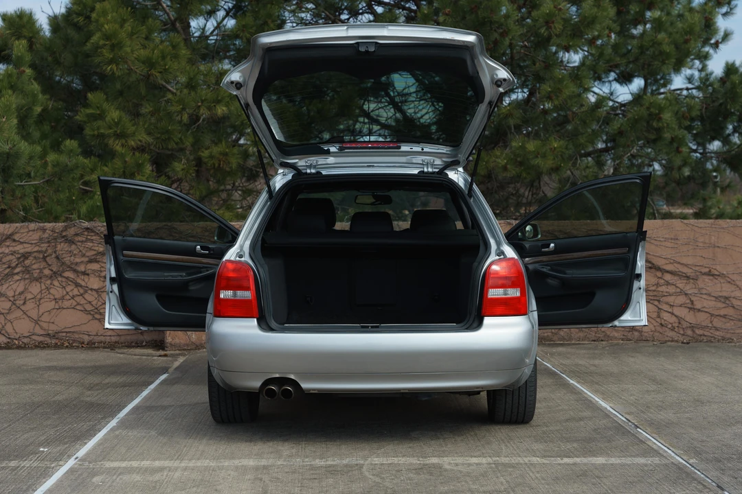 2001 Audi B5 S4 - Image 14 of 31
