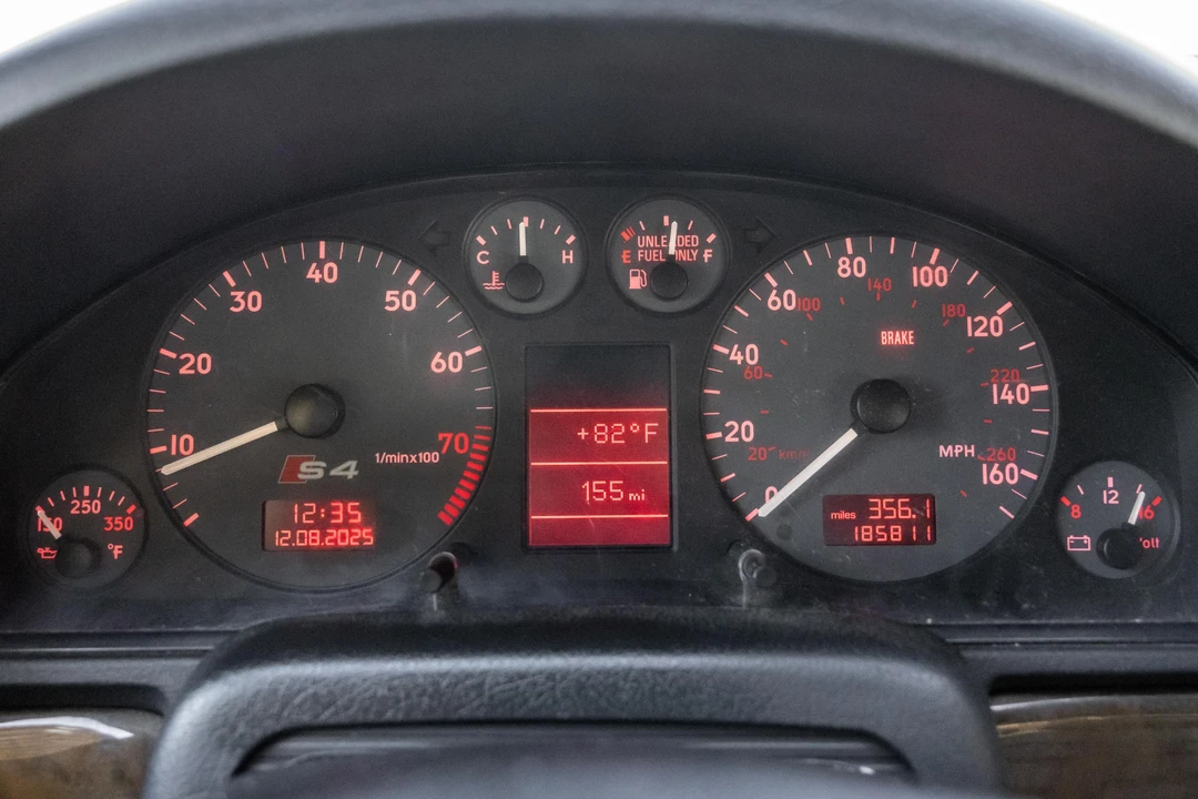 2001 Audi B5 S4 - Image 21 of 31