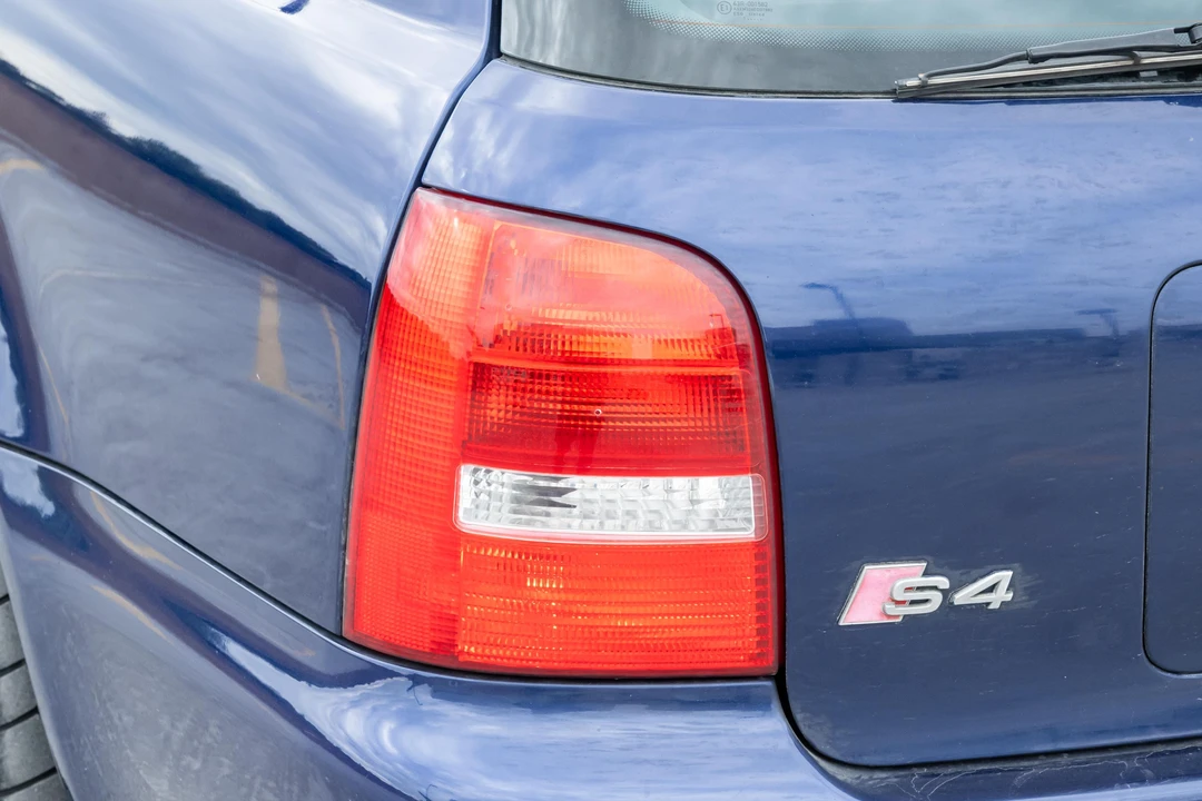 2001 Audi B5 S4 - Image 11 of 31