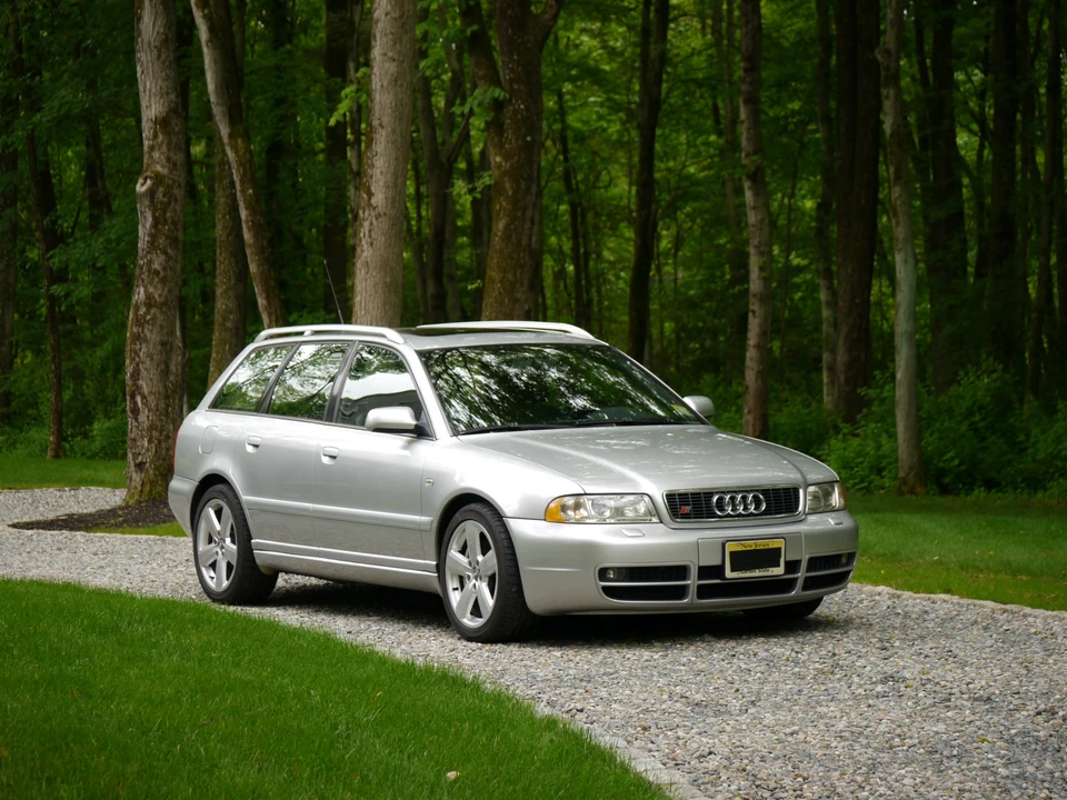 2001 Audi B5 S4 - Image 2 of 31