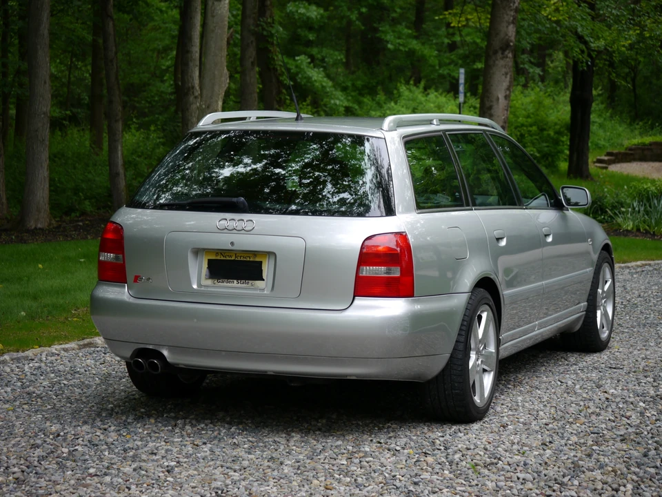 2001 Audi B5 S4 - Image 8 of 31