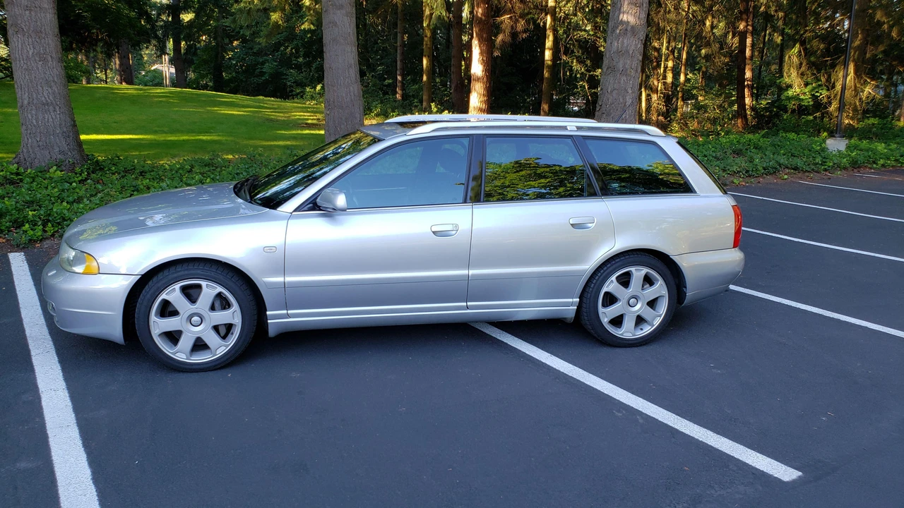 2001 Audi B5 S4 - Image 9 of 24