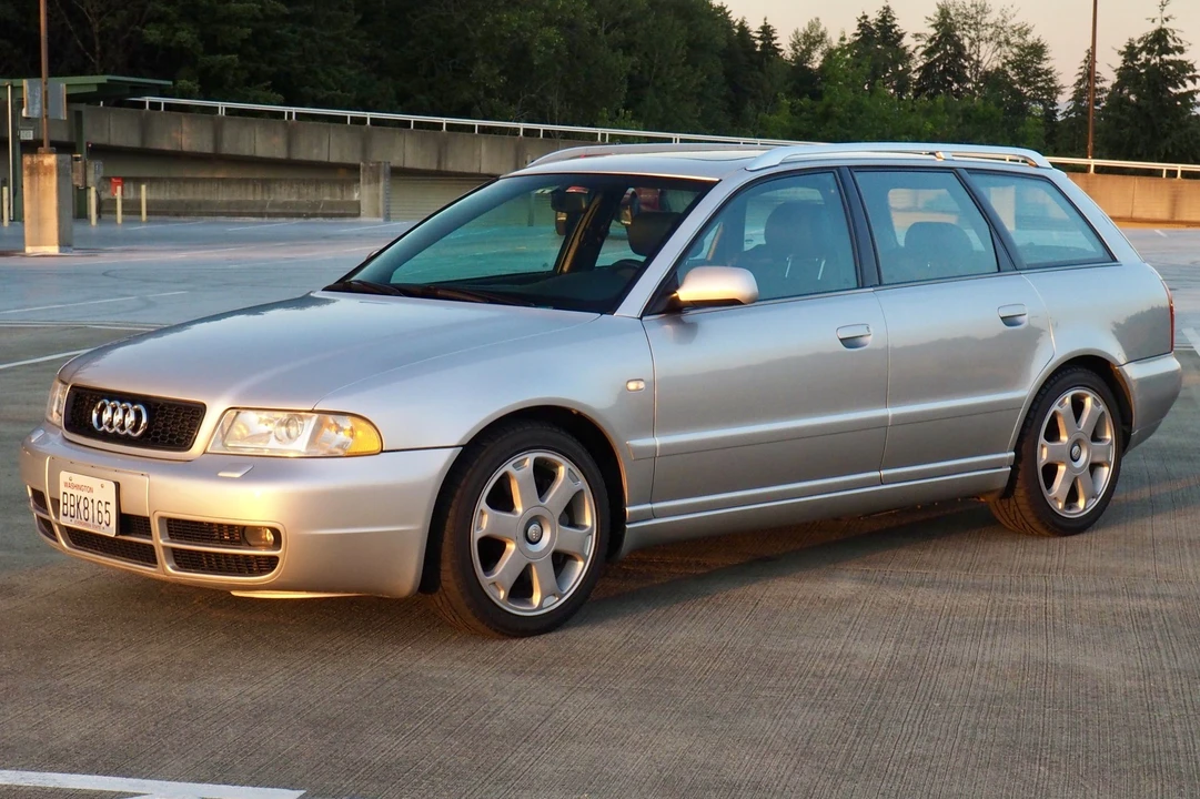 2001 Audi B5 S4 - Image 8 of 24
