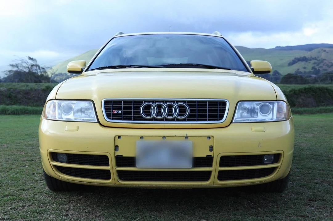 2001 Audi B5 S4 - Image 2 of 31