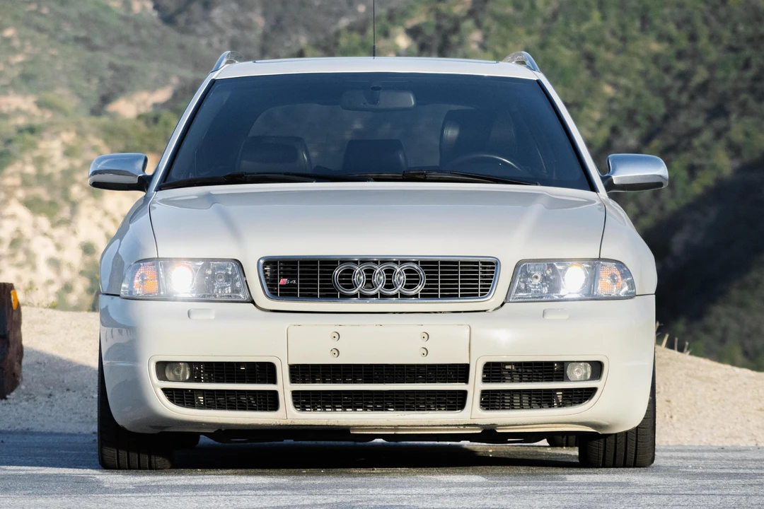 2001 Audi B5 S4 - Image 2 of 31