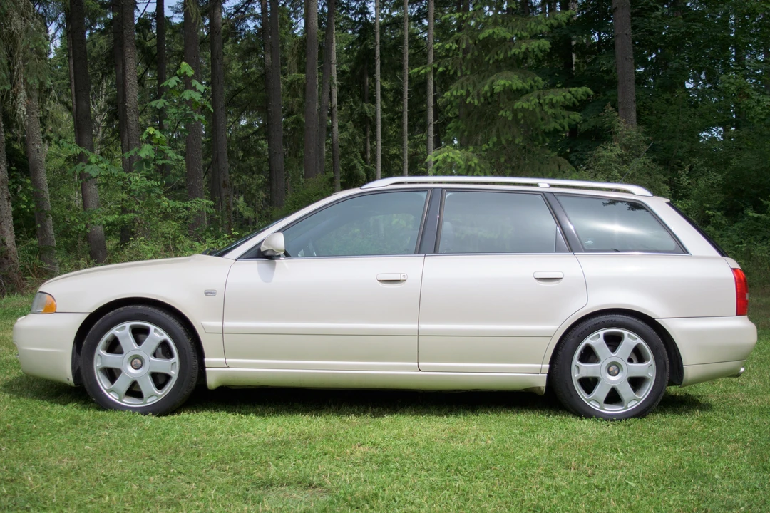 2001 Audi B5 S4 - Image 3 of 31