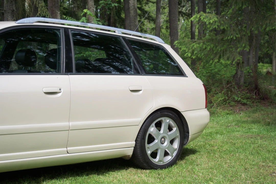 2001 Audi B5 S4 - Image 17 of 31