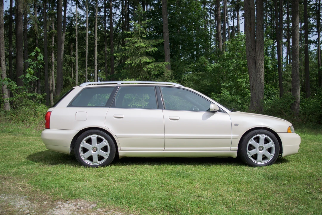 2001 Audi B5 S4 - Image 13 of 31