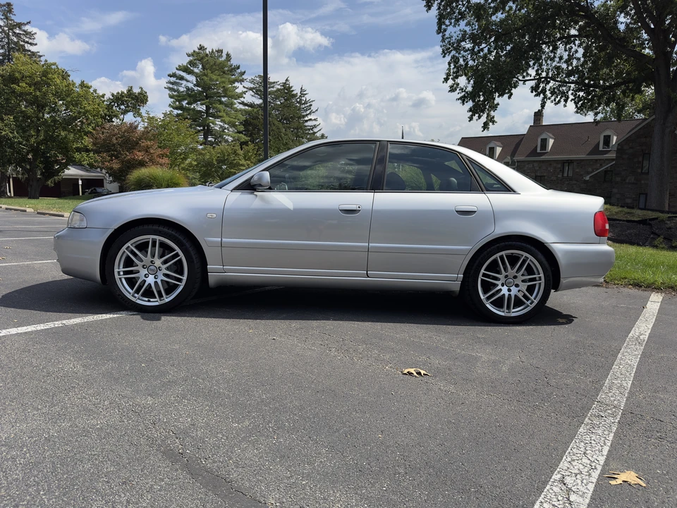 2001 Audi B5 S4 - Image 8 of 31
