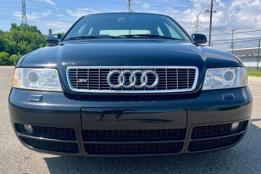 2001 Audi B5 S4 - Image 2 of 31