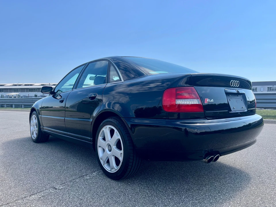 2001 Audi B5 S4 - Image 9 of 31