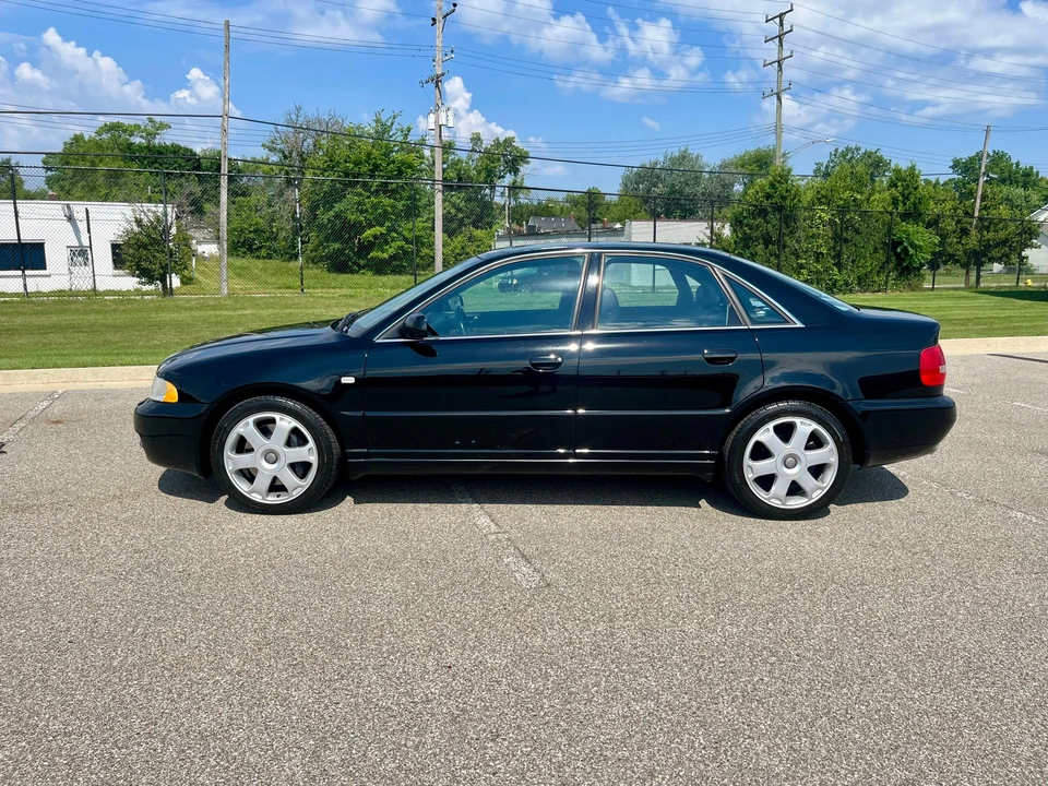 2001 Audi B5 S4 - Image 8 of 31