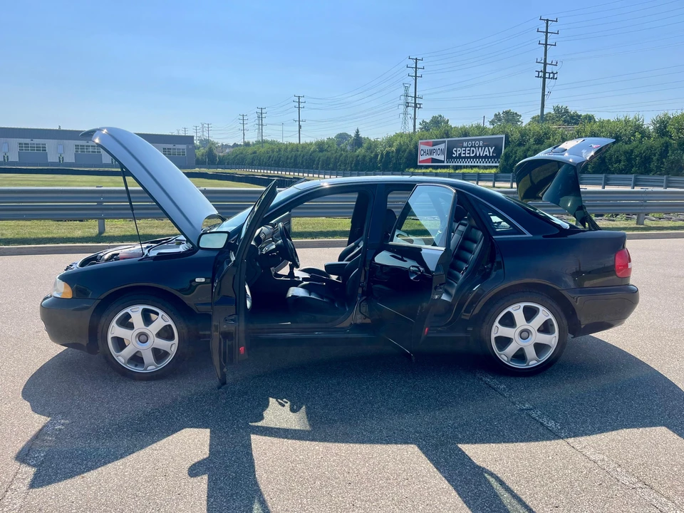 2001 Audi B5 S4 - Image 17 of 31