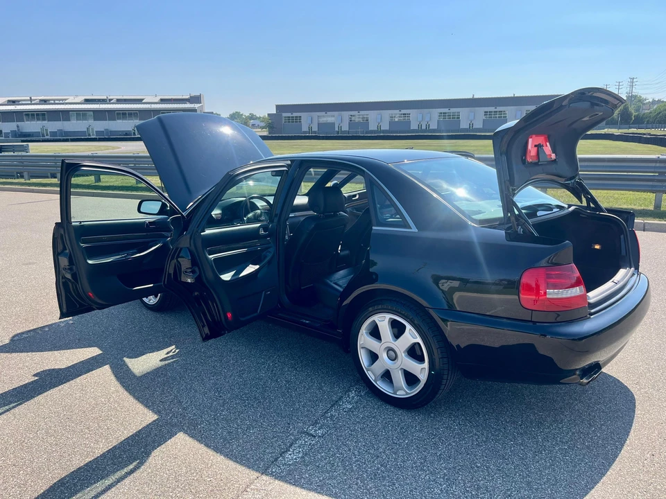 2001 Audi B5 S4 - Image 18 of 31