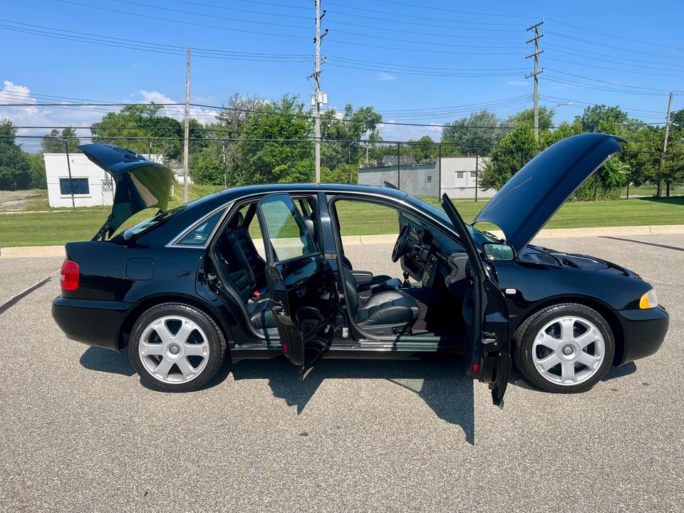 2001 Audi B5 S4 - Image 21 of 31