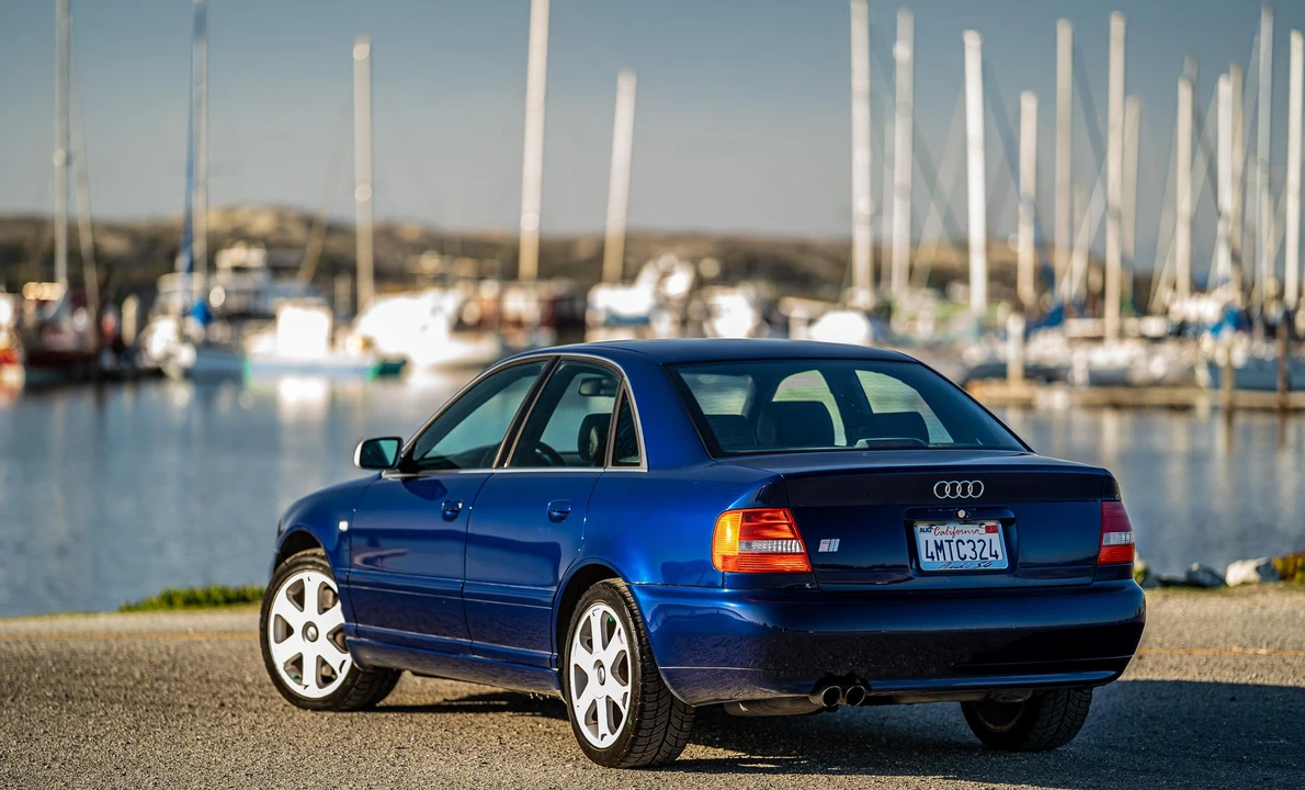 2001 Audi B5 S4 - Image 8 of 21