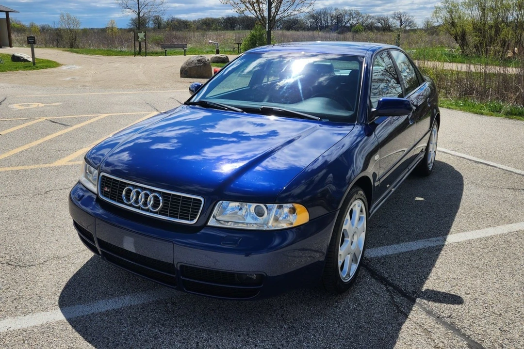 2001 Audi B5 S4 - Image 2 of 31