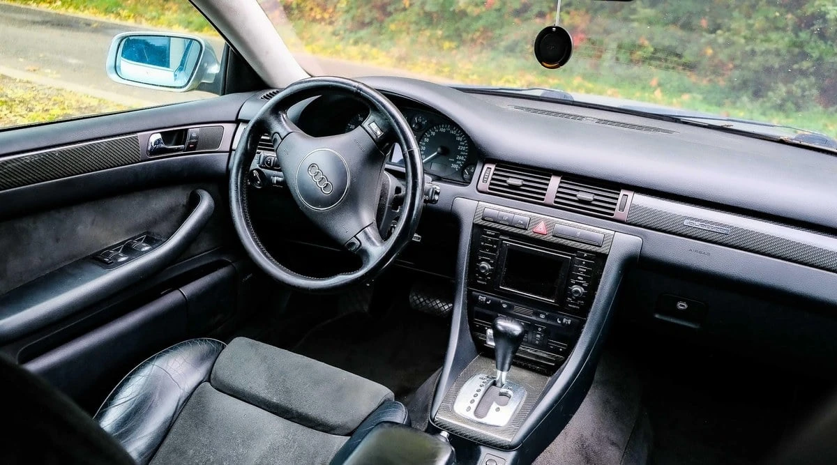 2001 Audi C5 S6 - Image 8 of 30