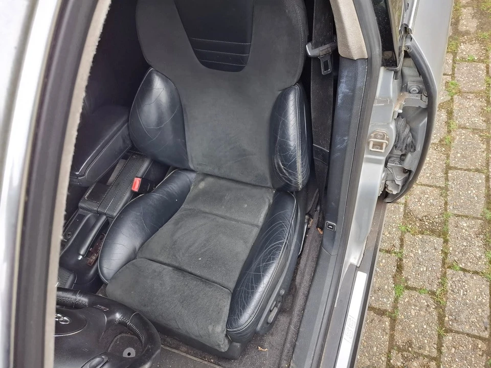 2001 Audi C5 S6 - Image 13 of 30