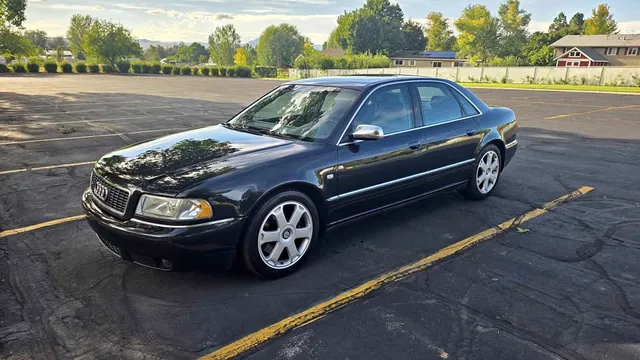 2001 Audi S8 4.2 Quattro Sedan 4D
