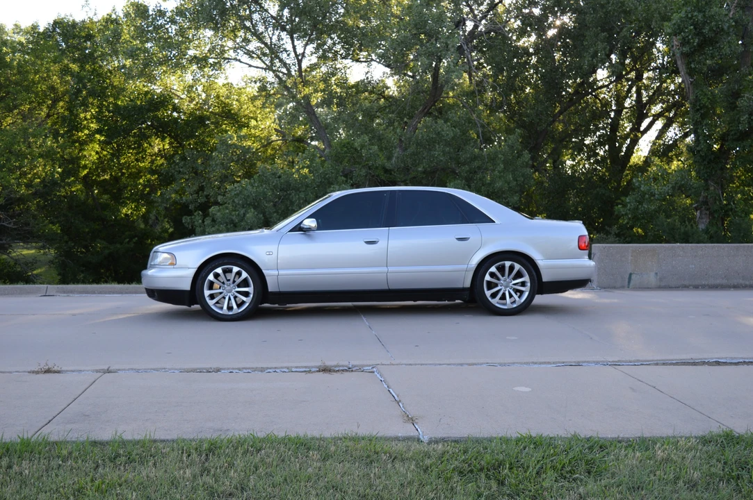 2001 Audi D2 S8 - Image 12 of 31