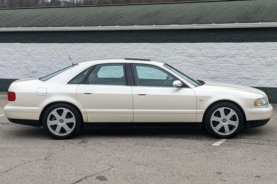 2001 Audi D2 S8 - Image 3 of 31
