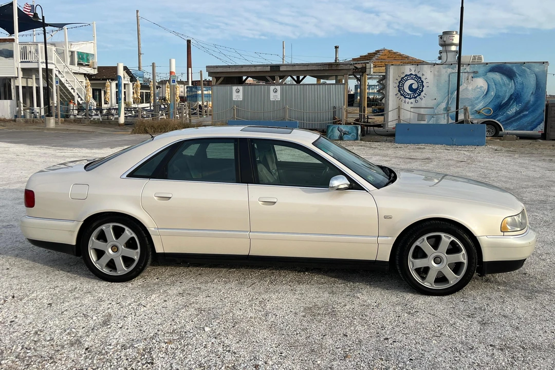 2001 Audi D2 S8 - Image 3 of 31