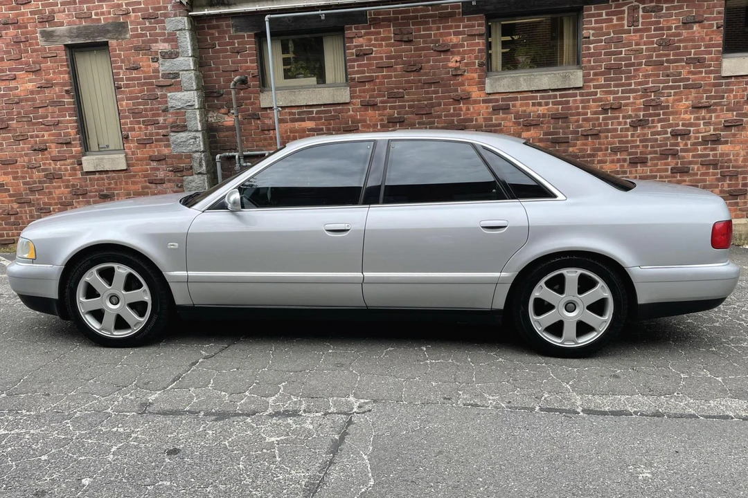 2001 Audi D2 S8 - Image 3 of 31