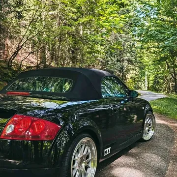 2001 Audi TT 225 Quattro Roadster 2D