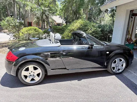 2001 Audi TT 225 Quattro Roadster 2D