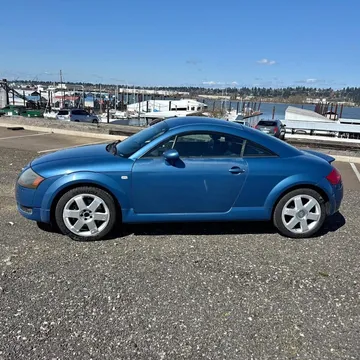 2001 Audi TT 2dr Cpe Quattro 5-Spd w/ESP