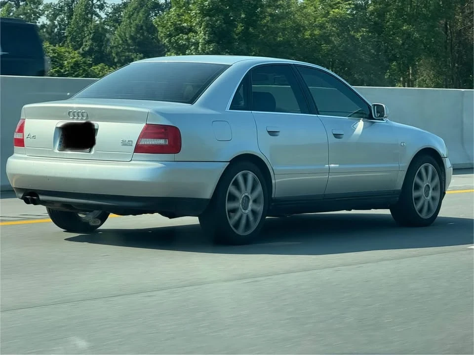 2001 Audi A4 - Image 2 of 5