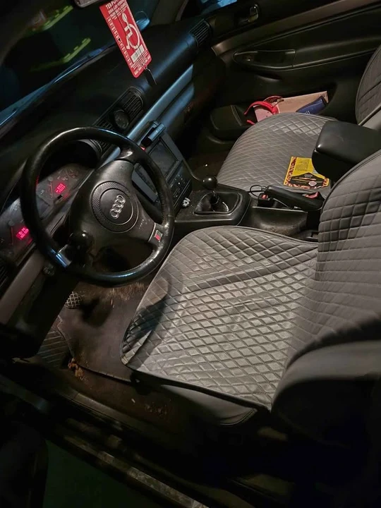 2001 Audi A4 - Image 2 of 4