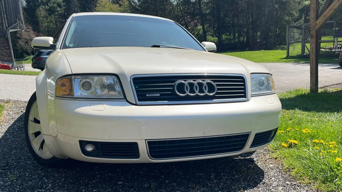 2001 Audi - Image 2 of 6