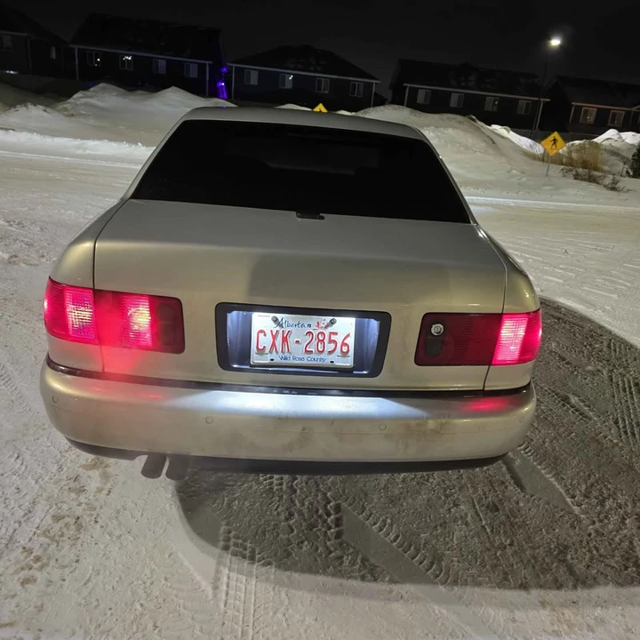 2001 Audi D2 A8 - Image 5 of 9
