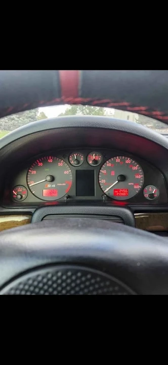 2001 Audi B5 S4 - Image 8 of 10